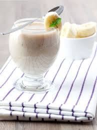 Milkshake A La Banane Recette Recettes De Cuisine Recette Milk Shake Recette