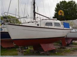 Bilge keels and ship hull, targeting the reduction of roll motions. Cobramold Leisure 23 Bilge Keel In Saone Et Loire Sailboats Used 55495 Inautia