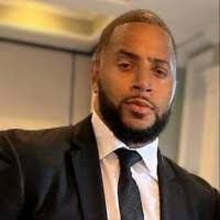 Courtney Nunnally's Instagram, Twitter & Facebook