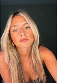 Olivia Frank's Instagram, Twitter & Facebook