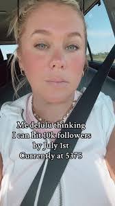 Chelsey Culp's Instagram, Twitter & Facebook