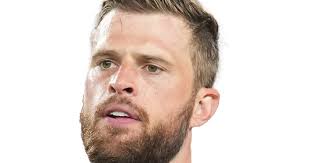 Harrison Butker keeps shanking his kicks wide right & nobody can resist  making the obvious joke