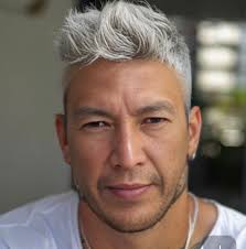 John Estrada, nagsalita na sa issue na may iba nanaman siya at ipinagpalit  si Priscilla Meirelles. Aniya "Lalake ako, maraming nagkakagusto sakin kasi  matipuno at gwapo tayo. Anong magagawa ko kung tukso