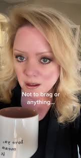 Leslie Fear 🏠📚🎤 (@authorlesliefear)