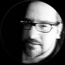 Laura Bland's Instagram, Twitter & Facebook