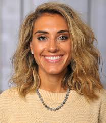 Dana Maxwell's Instagram, Twitter & Facebook