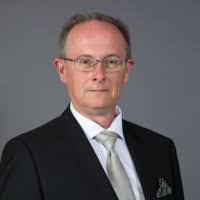 Lisa Manwaring's Instagram, Twitter & Facebook