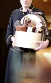 Lamaisonduchocolat Hatbox Chocolate C Caroline Faccioli Chocolate Shoppe Chocolate Shop Christmas Chocolate
