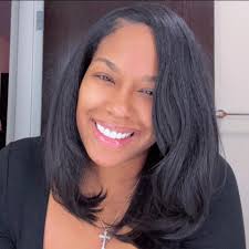 Who is a good makeup artist in the St. Albans/Jamaica area?