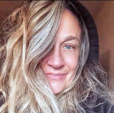 Retired woman in Cheyenne, Wyoming, enjoys fulfilling photo requests for  headstones in cemeteries