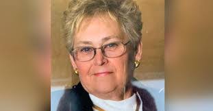 Melissa Copley's Instagram, Twitter & Facebook