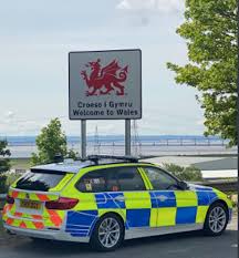 La 'tartan army' sale vencedora moral del derbi, aunque es inglaterra la que acaricia el pase a octavos. Controles Policiales En La Frontera De Escocia Y Gales Para Evitar A Ingleses