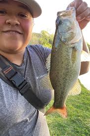 Snakes are still here! 21man limit of keepers and some tags and overs. As  much as we'd like to go fishing tomorrow, the south ￼wind and rain is gonna  keep us at