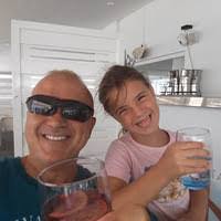 Toni Andres's Instagram, Twitter & Facebook