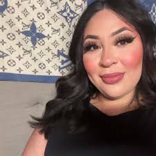 Hello all can someone tell me where I can get the best cake pops?