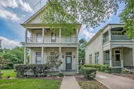 Charming State Thomas Home