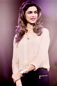 Deepika Padukone Www Facebook Com Julietavasconcelos Bollywood Celebrities Dipika Padukone Deepika Padukone