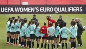 Seleção lusa ganha duelo contra atuais campeões e avança para terceira decisão de sua história na categoria, em busca de título inédito, contra alemanha. Portugal Falha Europeu De Futebol Feminino Ao Empatar Na Russia Futebol Correio Da Manha