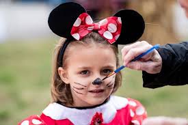 Animal shelter hosts Halloween-themed pet adoption event