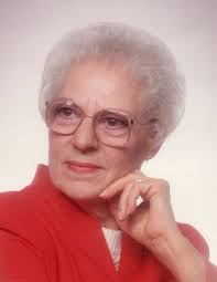 Lucille Hooker's Instagram, Twitter & Facebook