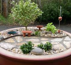Es handelt sich dabei um ein projekt, das immer wieder neu gestaltet werden kann. So Konnen Sie Einen Mini Zen Garten Kreieren