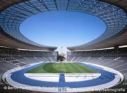 November's first bundesliga meeting between sides from east and west berlin. Hertha Consider Moving Out Of Berlin S Olympic Stadium Sports German Football And Major International Sports News Dw 29 09 2008