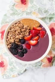 An Easy Mixed Berry Acai Bowl Recipe Acai Berry Bowl Acai Bowl Recipe Easy Acai Bowls Recipe