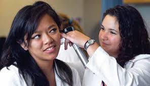 A new hand for Lucas