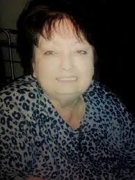 Lena Kinsey's Instagram, Twitter & Facebook