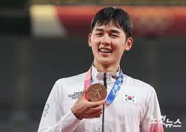Jun 22, 2021 · 한국 남자 근대5종의 간판 전웅태(광주광역시청)와 정진화(lh)가 2020 도쿄올림픽 출전을 확정했다. 7igpfuajimgglm