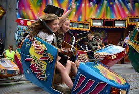 Tilburgse vakantiekermis in de binnenstad. Kleiner En Zonder Bierhal Maar Op De Kermis In Tilburg Is Het Als Vanouds Gezellig De Volkskrant