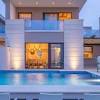 Si vous cherchez à acheter une maison à los angeles, vous devriez considérer l'immobilier dans la région. Https Encrypted Tbn0 Gstatic Com Images Q Tbn And9gcrevk9bet8bqrhk 086wz1rxzrm T5y A9iukdj9asc Yeupgey Usqp Cau