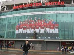 Hours, address, old trafford reviews: Me Outside The Old Trafford Manchester United S Stadium In Manchester Picture Of Manchester Greater Manchester Tripadvisor