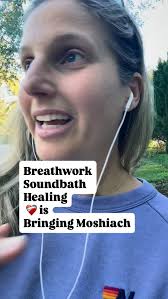 As the weekend approaches, Chaya Kohn, our incredible Director of  Integrated Health Services, is reminding you of the power of physically and  mentally disconnecting from work and doing it in a way