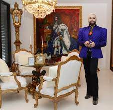 So bekommen wir harald glööckler nur sehr selten zu gesicht. Wie Im Garten Eden Gloockler Ist Nun Provinzler Im Chateau Pompoos Welt