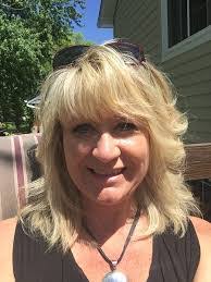 Stephanie Dolan's Instagram, Twitter & Facebook