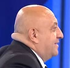 7 yıl altyapıda oynayan sinan engin, ardından 1981 senesinde beşiktaş a. Sinan Engin Uludag Sozluk Galeri