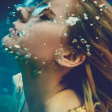 Laura Wink. (@LULUlovesAVRIL)