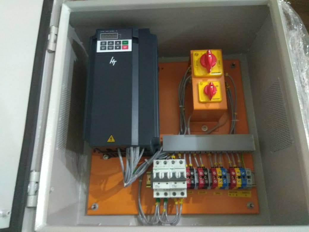 Controller (Solar VFD) product image