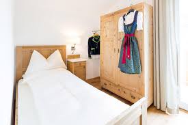 Betten und bettwaren, möbel, möbel und haushaltsgegenstände. Tischler Schlafzimmer Auf Mass Schlafzimmer Betten Ruhe Schlafen Zimmer Holz