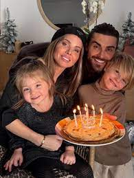 🚨 Jessica Thivenin annonce sa séparation ! C'est une nouvelle qui attriste  ses fans. Jessica Thivenin a révélé sur Instagram que son mari Thibault  Garcia avait pris la décision de divorcer. Dans