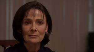 Luis corre sin piedad a Ofelia de la casa! Ve lo que pasó en 'Las Hijas de  la Señora García'