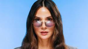 Erica Sweeney's Instagram, Twitter & Facebook