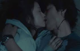 上戸彩 ヌード画像 生乳モロ出し濡れ場！おっぱい揉まれてエロすぎるｗ【GIFあり】 - 裏ピク