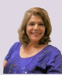 Catherine Zarate's Instagram, Twitter & Facebook