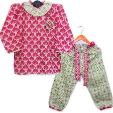 May 22, 2021 · 9 potret seru liburan cut tary bareng suami, bak bulan madu! 35 Model Baju Batik Anak Perempuan Modern Terbaru 2021