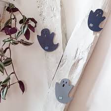 Trouvez le cadeau fait main parfait, des vêtements vintage et tendance, des bijoux le chantournage de portraits sur bois. 55 Idees De Decoration Halloween Et Automne En 2021 Decoration Halloween Et Halloween Diy Automne