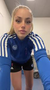 Alisha Lehmann Leg Injury Rehabilitation: Spotting the Difference