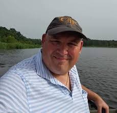 Mariana Nichols's Instagram, Twitter & Facebook