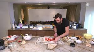 Commandez le nouveau tome fait maison n°4. Cyril Lignac Tous En Cuisine Le Livre De Recettes Fait Maison 4 Sort Enfin